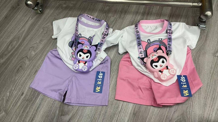 تیشرت شلوارک کرومی به همراه کیف